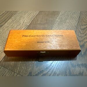 Wooden box    2 3/4” X 7.5” x 1 In Cuban box